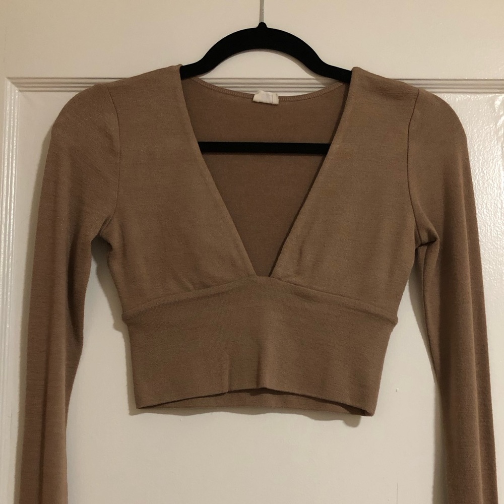 Aritzia Wilfred Free plunge crop top